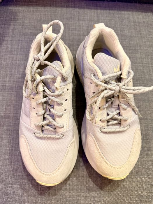 Adidasi Adidas impecabili
