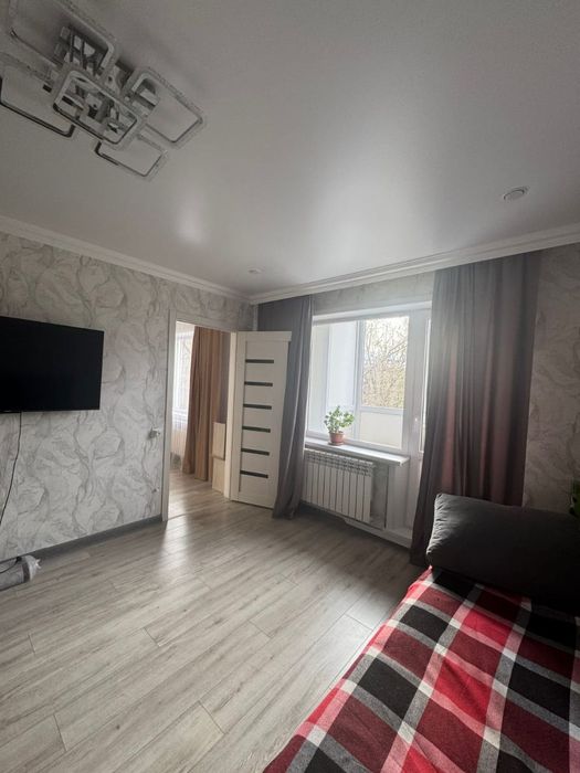 Продам 2 комнатную квартиру