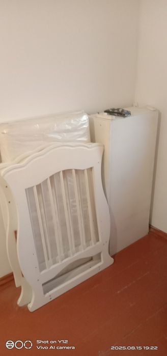 Кроватка для новорожденных