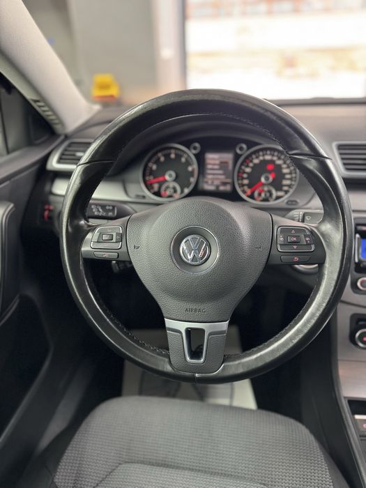 Passat  2011 , 1.4 tsi , 122 cai , 6+1 manuala , 4990 euro variante