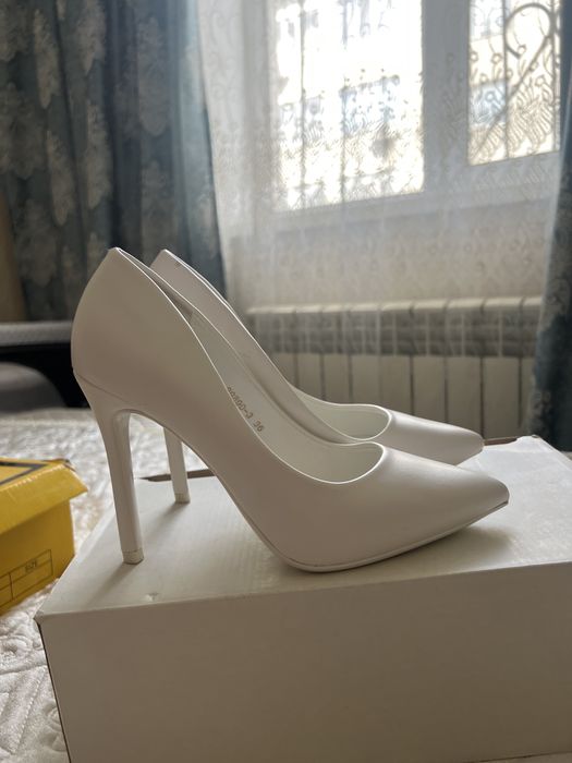 Туфли, почти новые