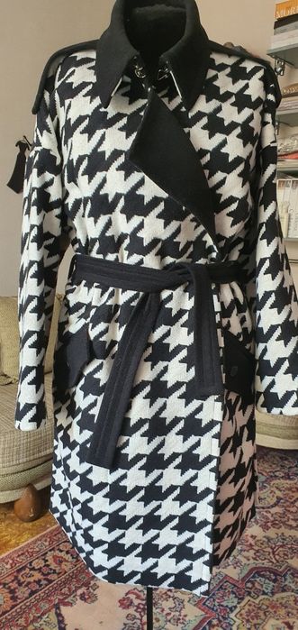 Продам новое пальто