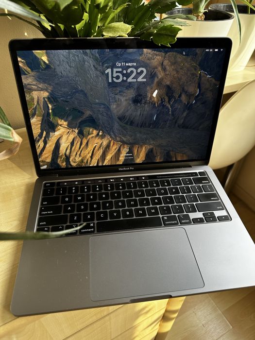 MacBook Air M1 (2020) 8 GB / 512 GB