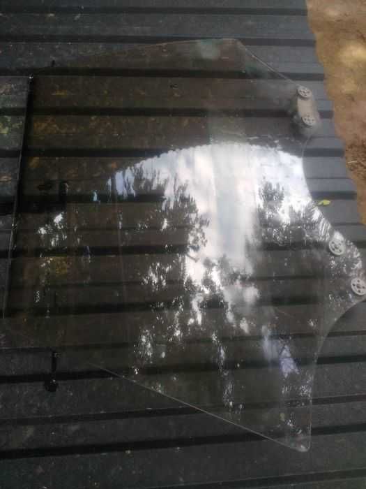 Стекло на Субару Легаси В3