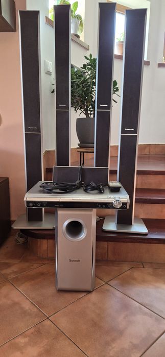 Home Cinema Panasonic SC-HT990 – sistem 5.1, 1000W, DVD, subwoofer