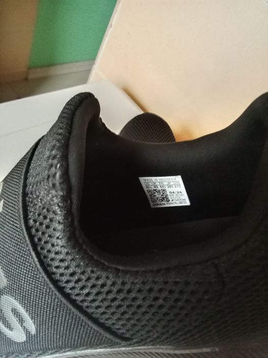 Кроссовки Adidas чёрные