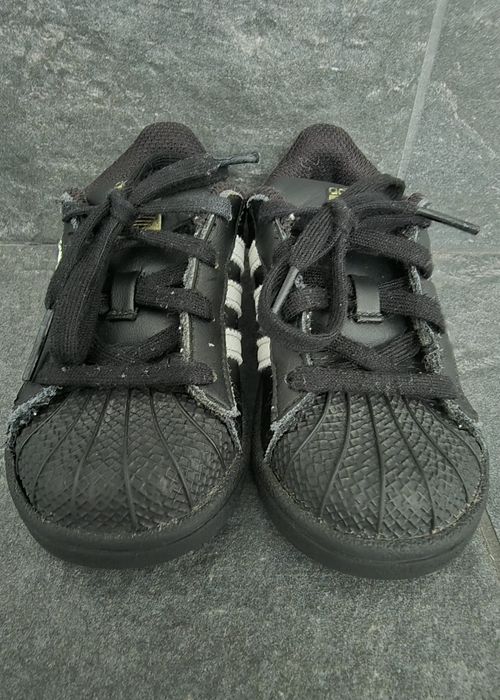 Детски маратонки Adidas – черни