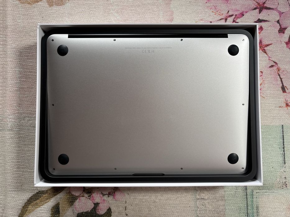 MacBook Air 13 - Inch