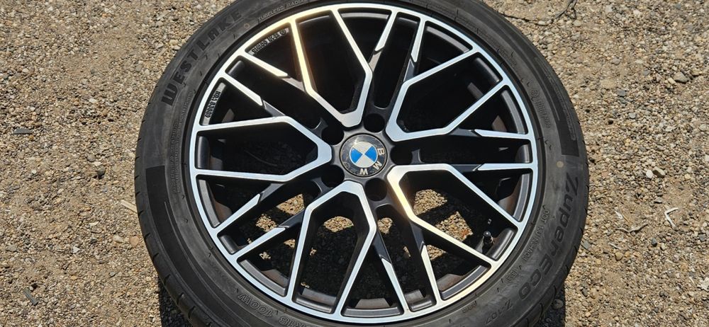 Jante BMW seria 5 G30 G31 model bi color made in Germany 245 45 18 DOT 2023