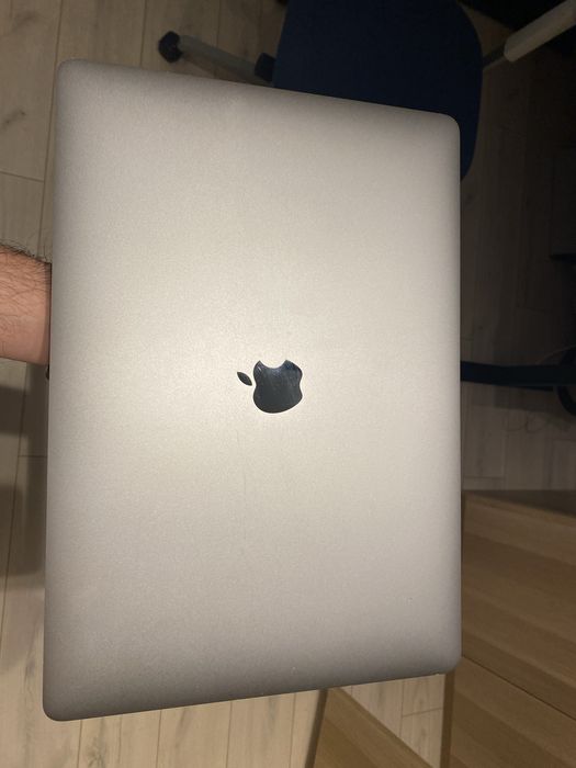 MacBook Pro 15-inch 2017 i7, 2.9Ghz, 16GB RAM, 512 SSD, Space Gray