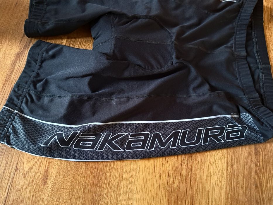 Клинове и гащеризони, джърси за колоецдене