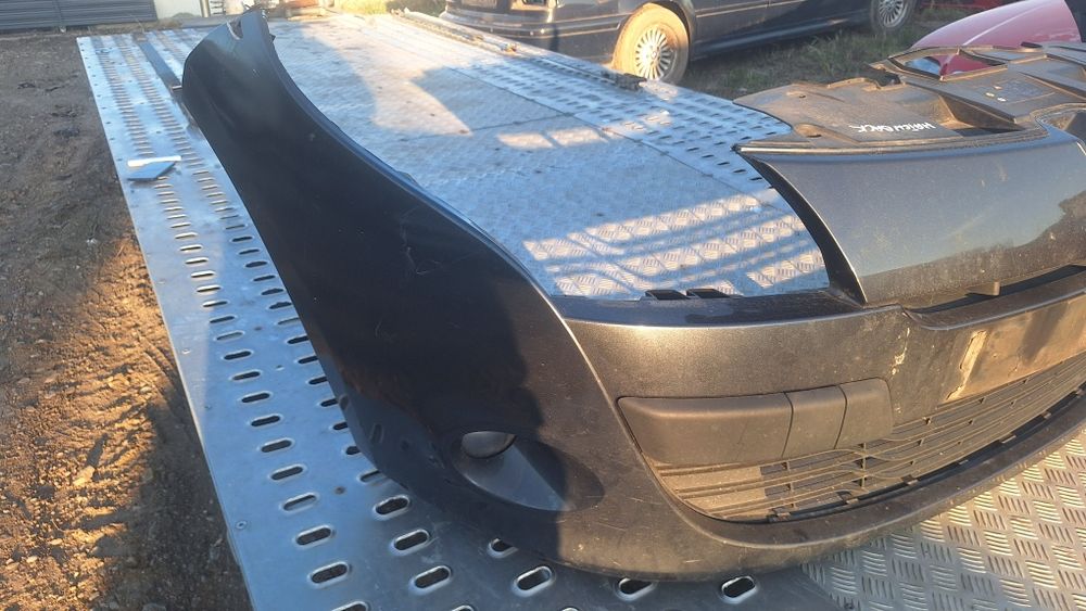 Bara fata capota renault megane 3 faruri oglinda aripi  tragar 1.5dci