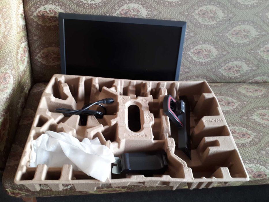 Un cadou cu care nu vei da greș - Monitor gaming Benq diagonala 60 cm