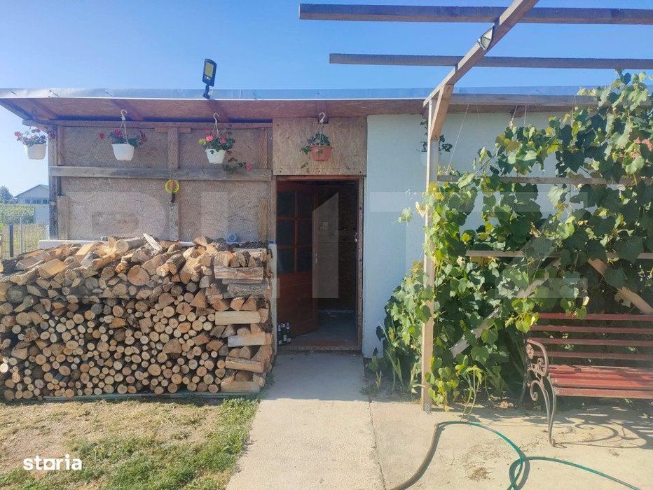 Casa cu 4 camere, 100mp, Siret