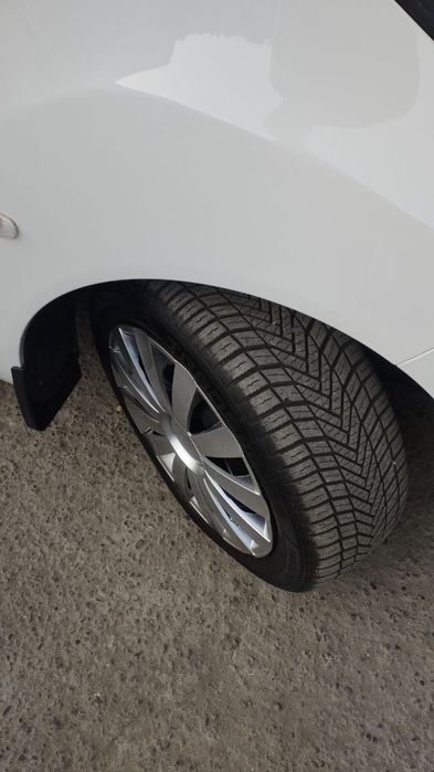 Спарк сотилади ..