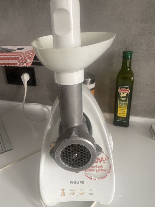 Мясорубка PHILIPS. 1300 W