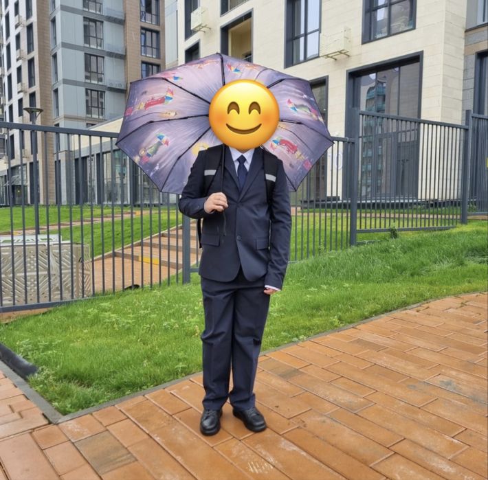 Костюм школьный на мальчика Zara плюс брюки