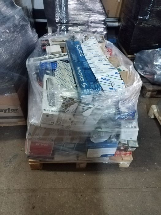 Afacere Piese Camioan Piese Tir Lichidare stock