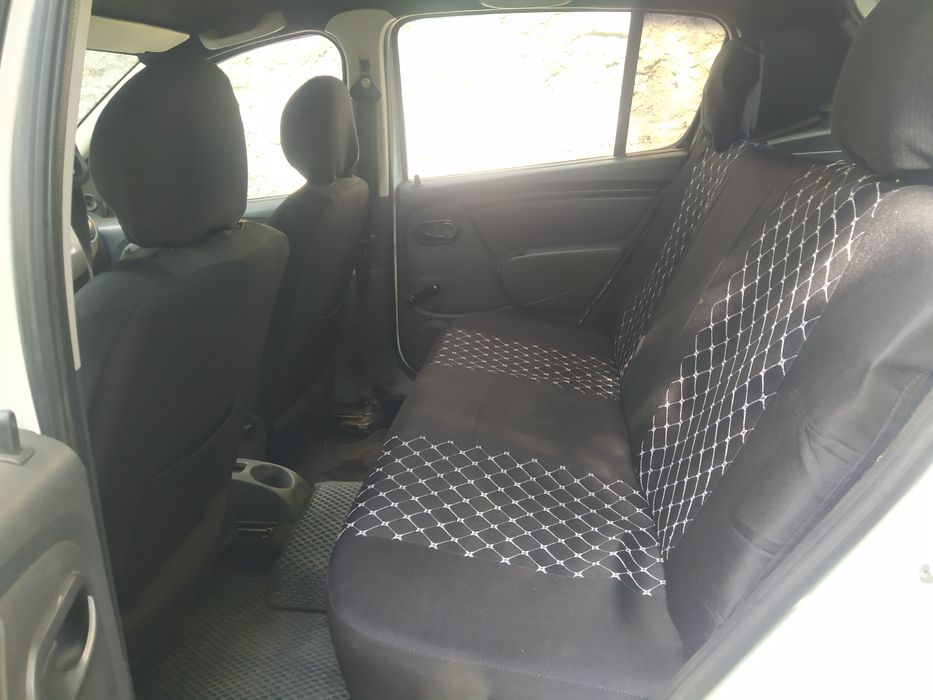 Рено Сандеро  2013г