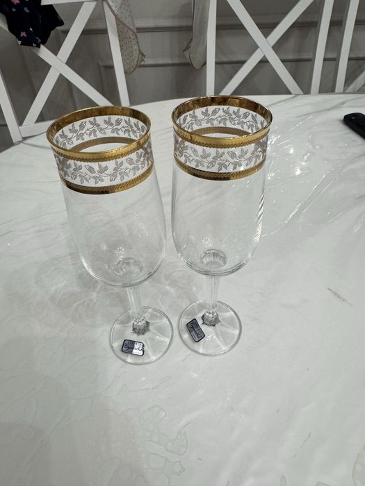 Бокалы для шампанского