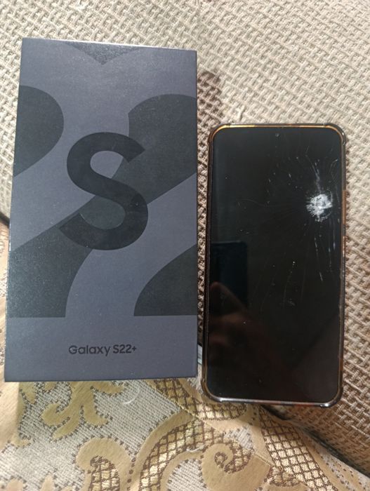 Samsung s22+ продам на запчасти