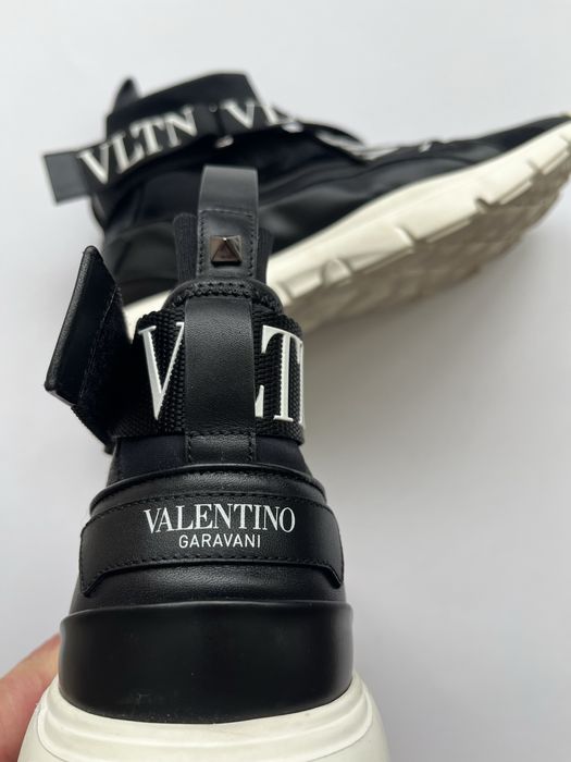 Valentino Garavani - размер 41 Unisex / Оригинал