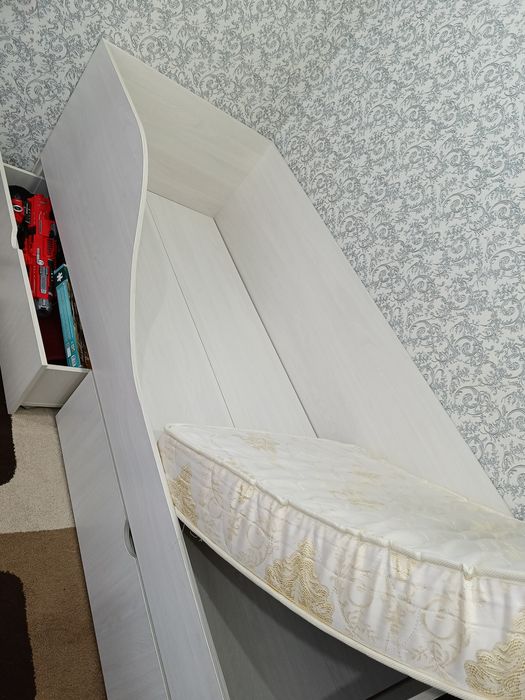 Продам кровать 80/2м.