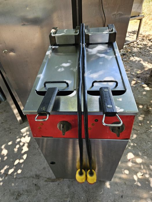 Фритюрник на база професионален на ток трифазен 2х12 литра втора употр