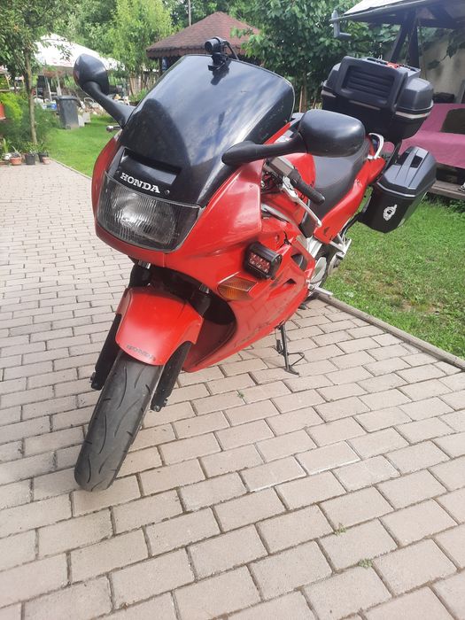 Motocicletă Honda VFR 750F