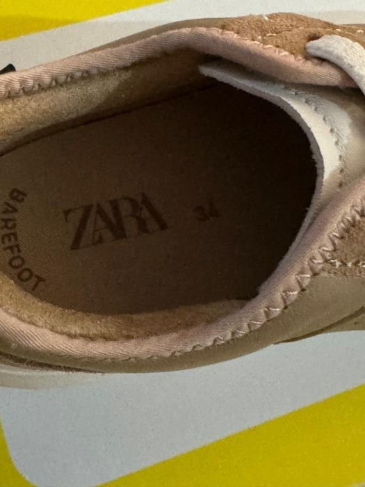 кроссовки ZARA .