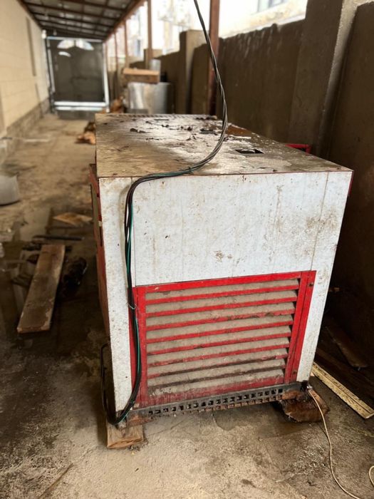 Продается б/у генератор