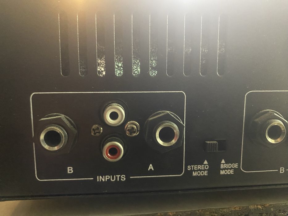 Усилвалел 2 х 360w Reloop