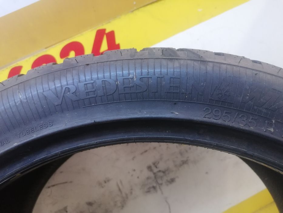 295/35/21 Iarna 2 Vredestein 107y dot 0214.   6,,59mm