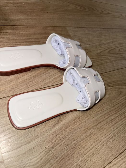 Flip flops hermes