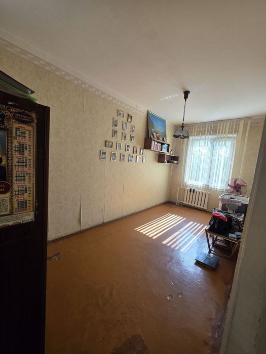 Продается 4 комнаты