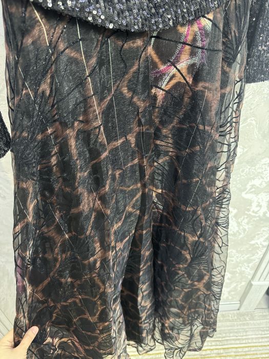 Vecherniy ko’ylak sotiladi