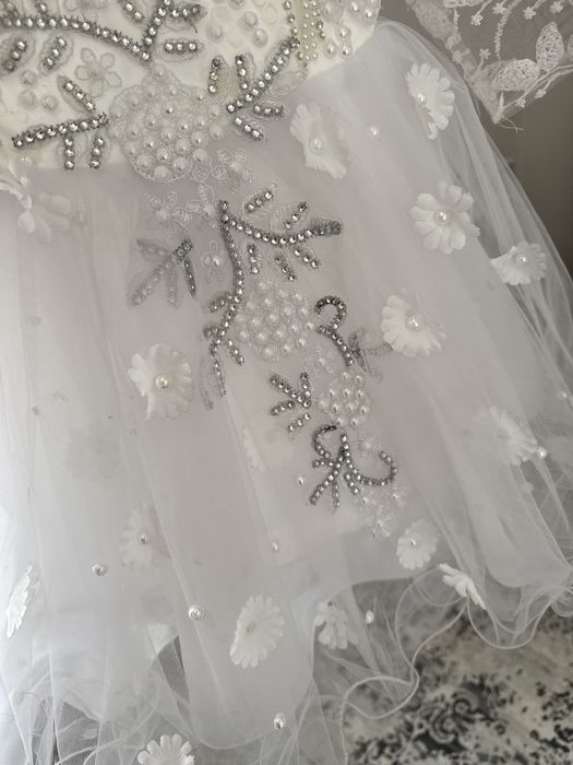 Продам 2детских платье