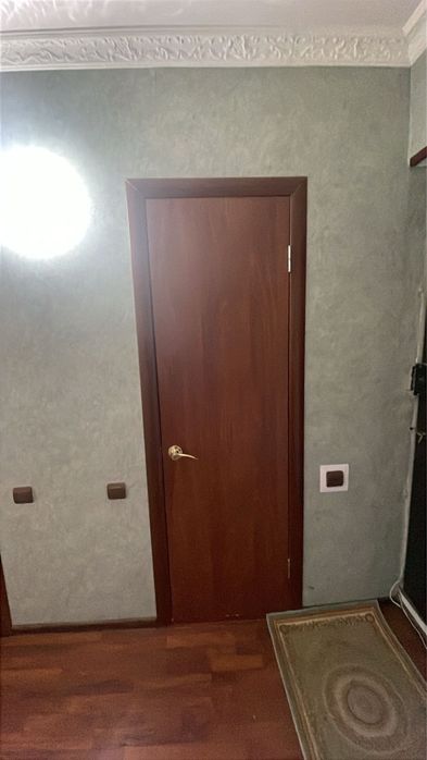 Продам две двери 60 см, б/у