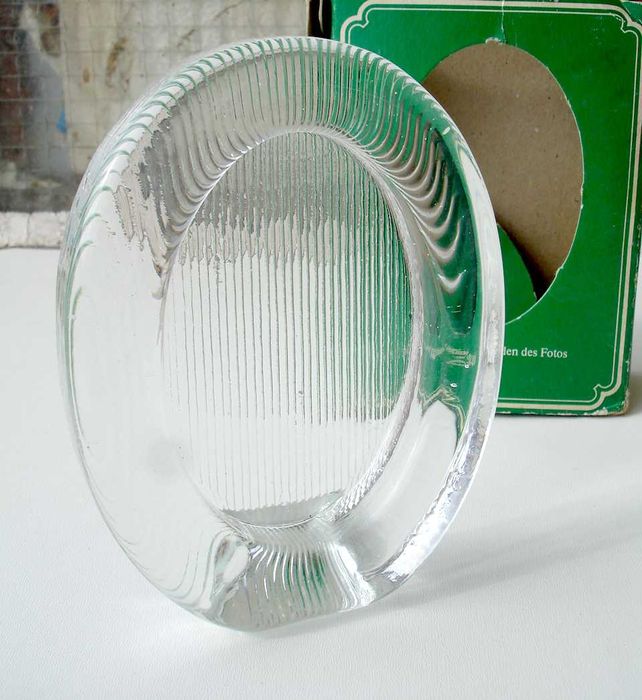 Стъклена фоторамка с елипсовидна форма