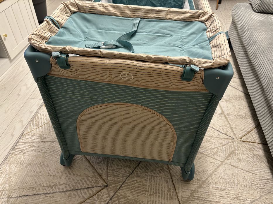 Patut pliabil pentru copil