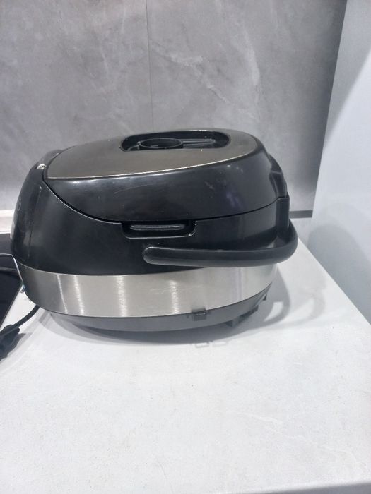 Продам мультиварку