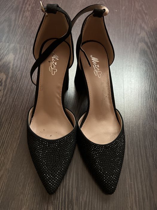 Обувки на ток