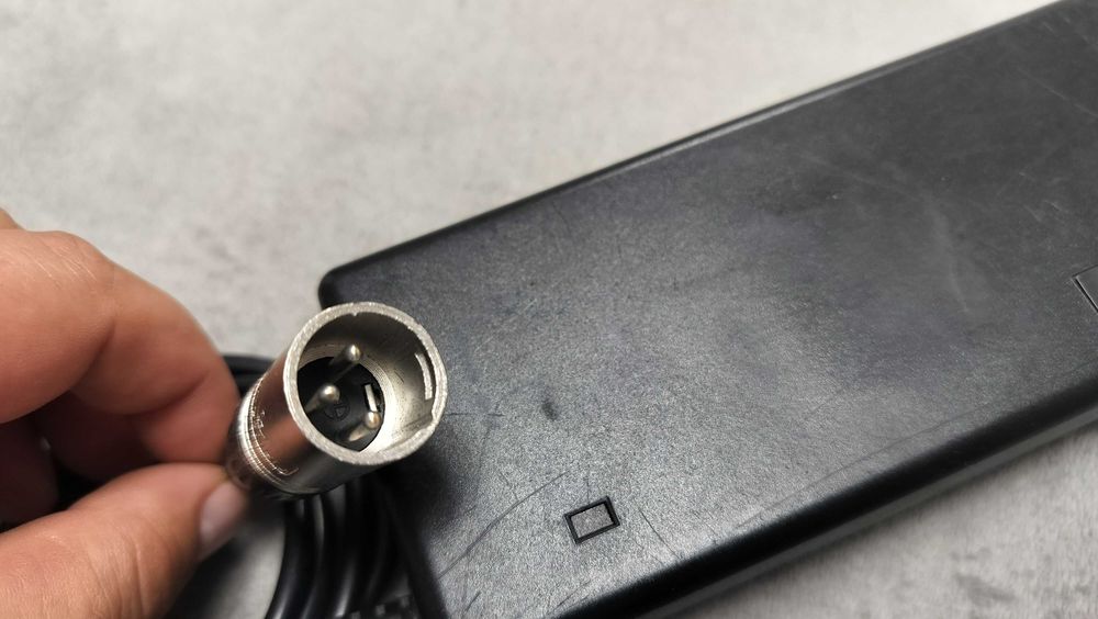 Incarcator 42V 2A Adapter DPLC084V42Y mufa 3 Pini Bicicleta electrica