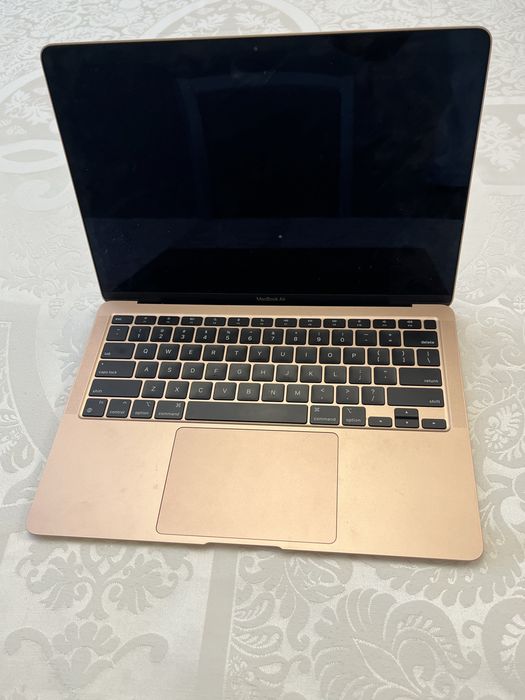 MacBook Air M1 256 gb