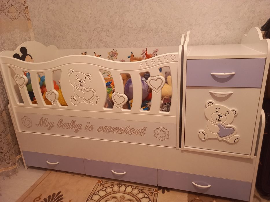 Bolalar kravati srochno sotiladi