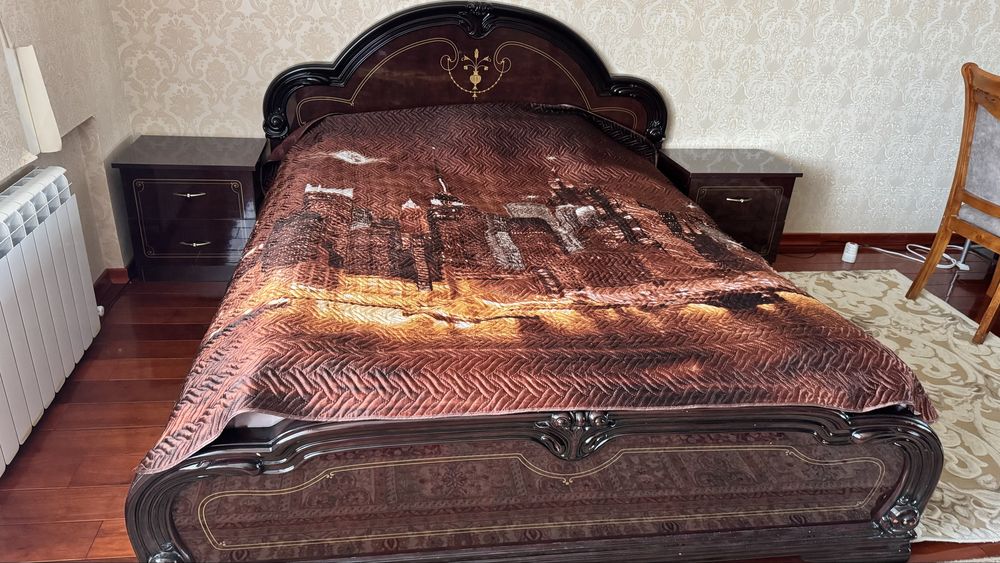 Спальный гарнитур б/у италия
