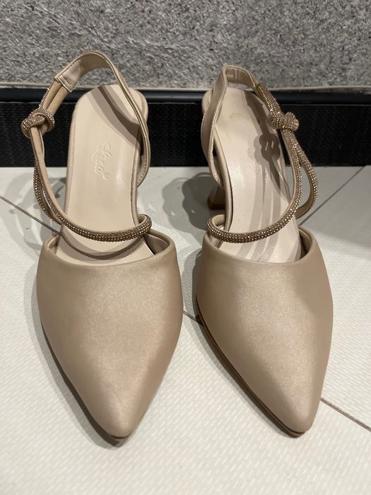 Официални дамски обувки