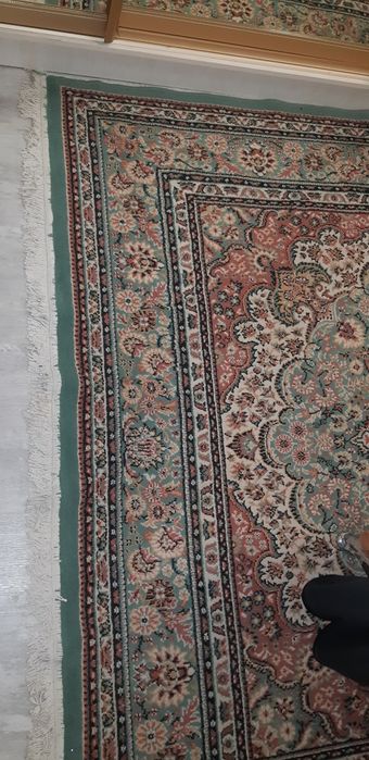 Продам шерстяной ковер Бельгия 2/3м