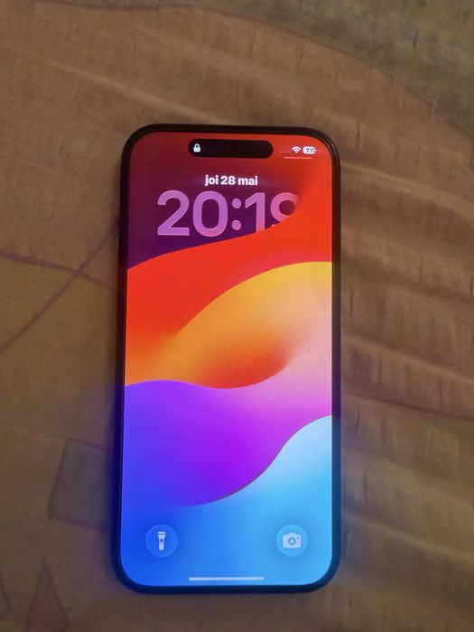 Vănd Iphone 15 nu accept schimb!