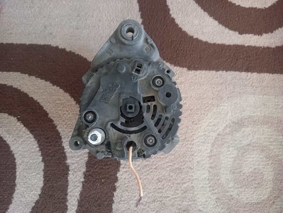 Прадю генератор Ауди А4